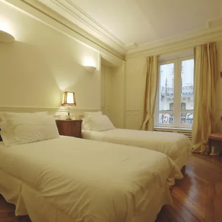 Jean Du Bellay - 4 Adults * Paris